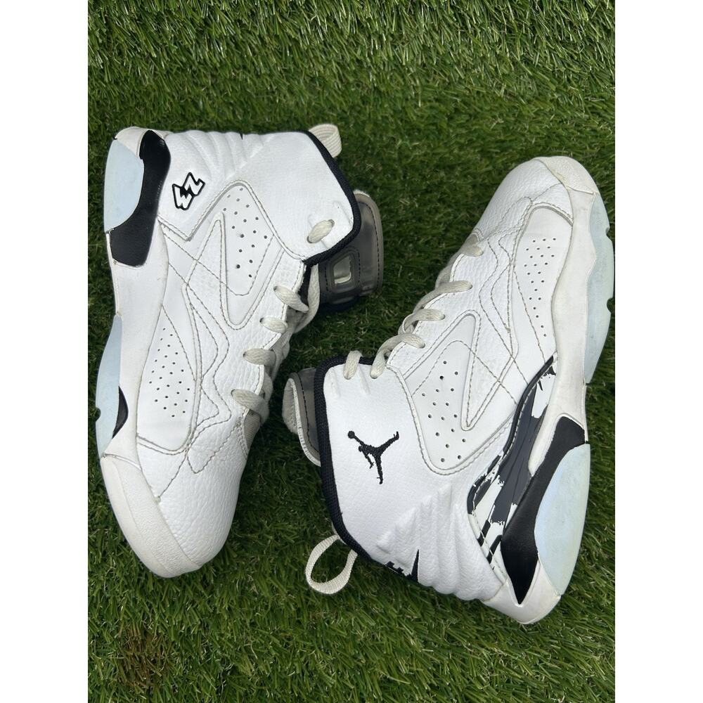 Nike Jordan MVP Jump man Youth 2Y Excellent Condition